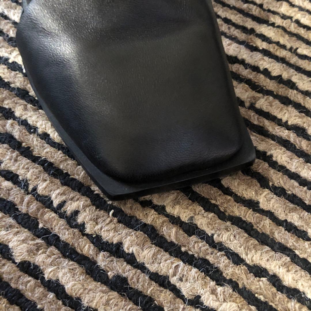 美品　アンスリード　サイドカットスクエアミュール