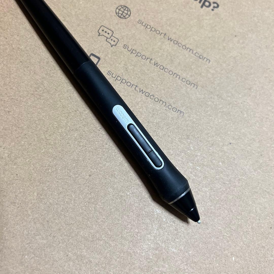 wacom cintiq DTK1660 ワコム　液晶タブレット　液タブ