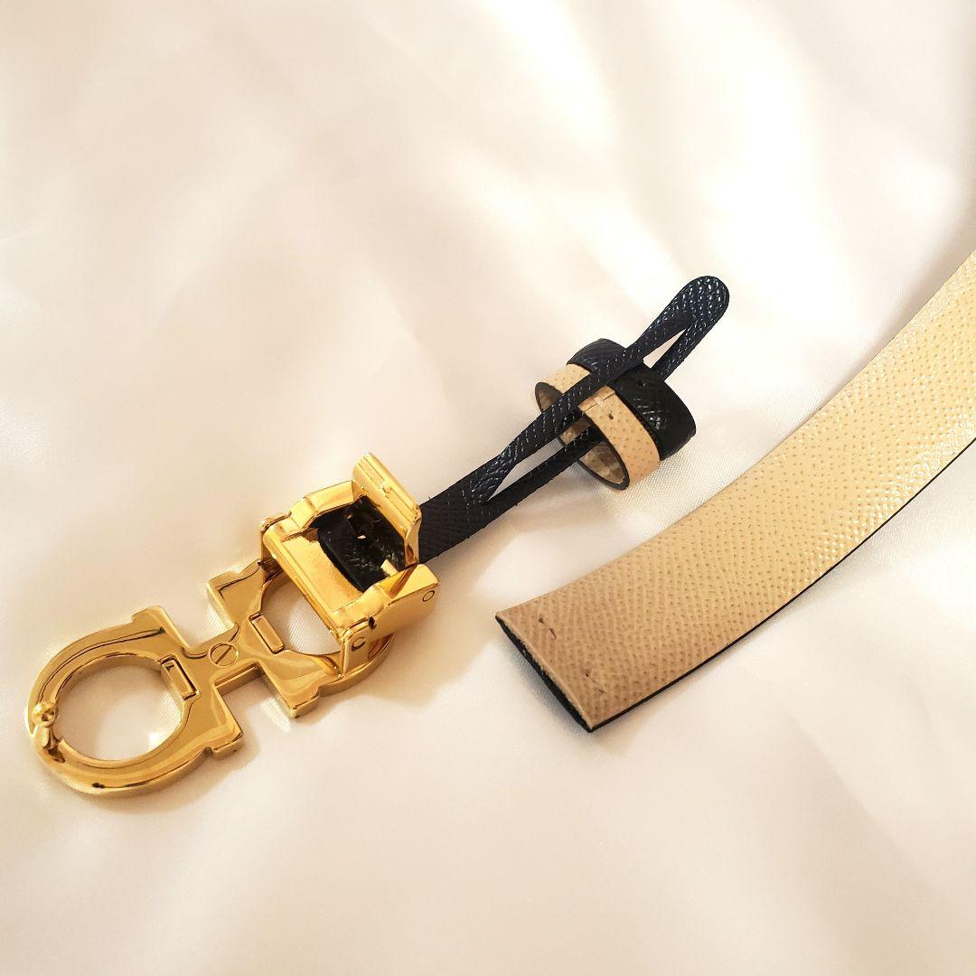 【美品】フェラガモ リバーシブル ベルトレザー 黒/ベージュk-030
