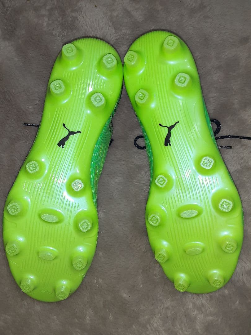 新品 PUMA サッカー スパイク ウルトラ 1.3 HG/AG