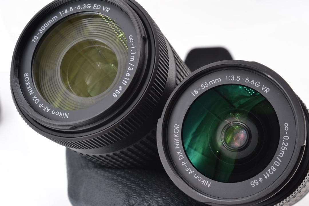 ■ 美品 ■ ニコン　Nikon D5600 ダブルズームキット 元箱付