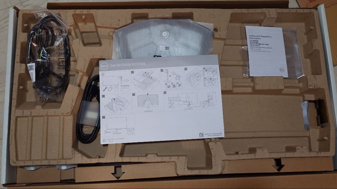 4Kモニター（Dell S2721QS）