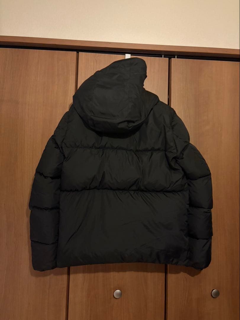 MONCLER ブラックダウンジャケット