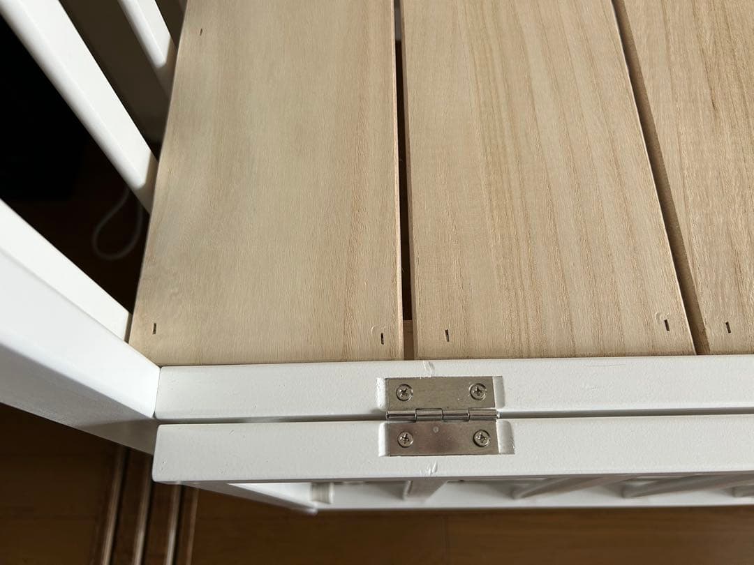 木製ベビーベッド ホワイト スラットデザイン