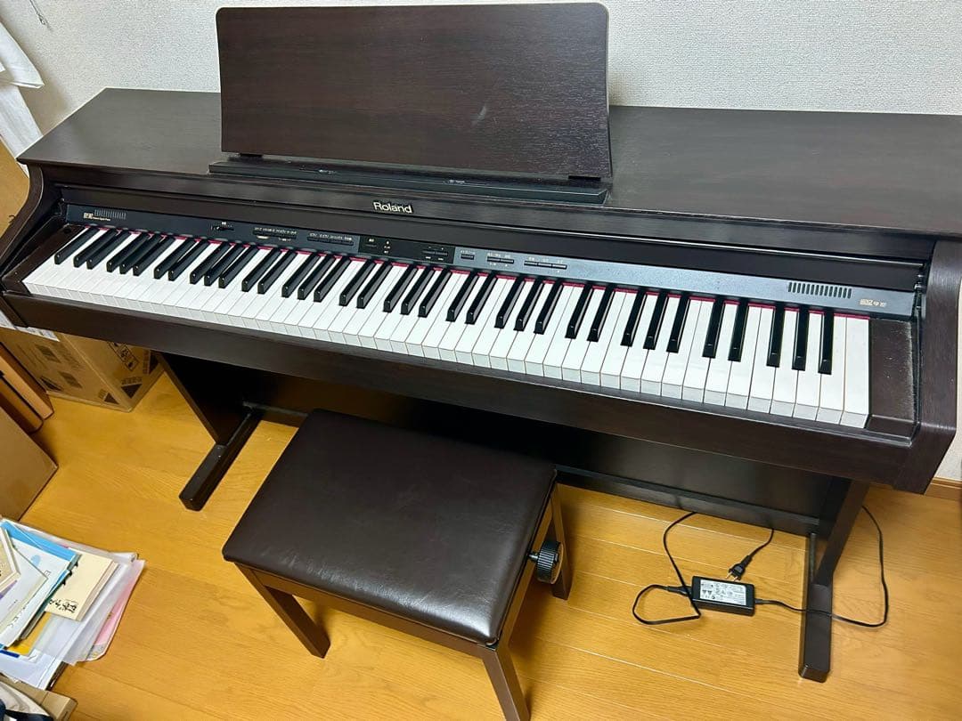 ローランド　HP302 電子ピアノ 椅子付き 動作確認済み【手渡し限定】