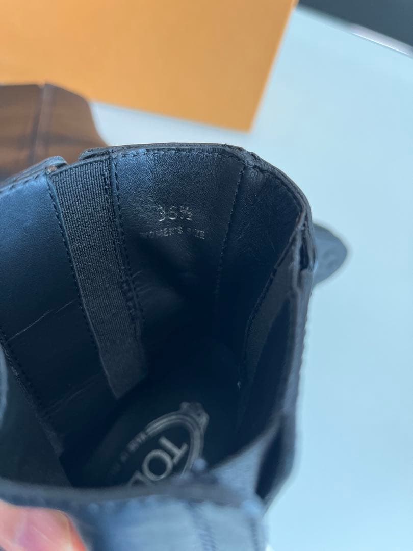 TOD'S ブラック サイドゴアブーツ　23.5センチ