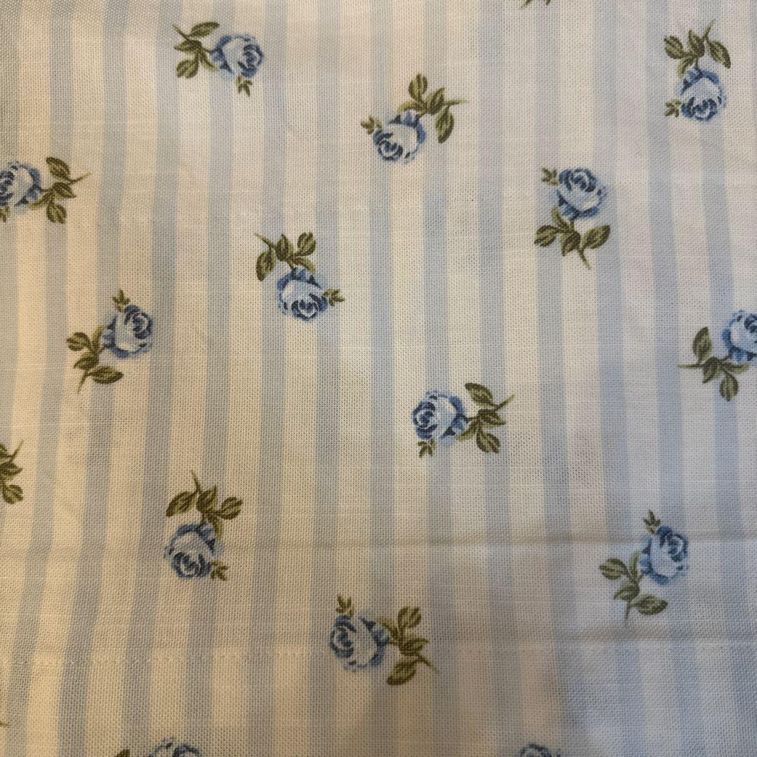 ローラアシュレイ　花柄カーテン 2枚組