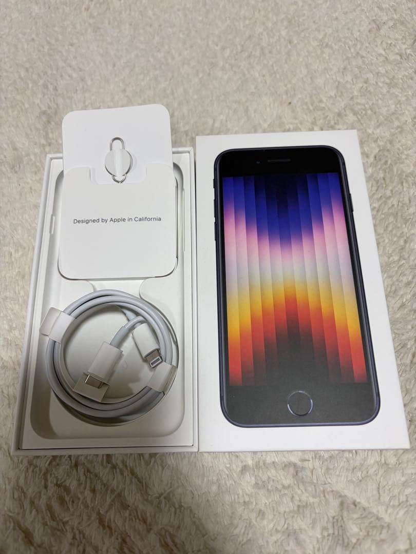 iPhoneSE第3世代　256GB