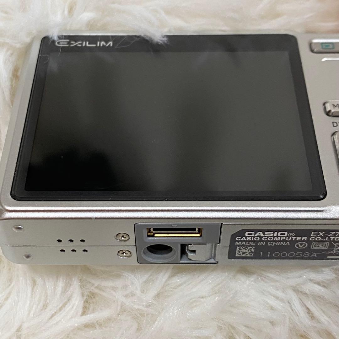 【動作確認済み】CASIO EXILIM EX-Z700 シルバー デジカメ