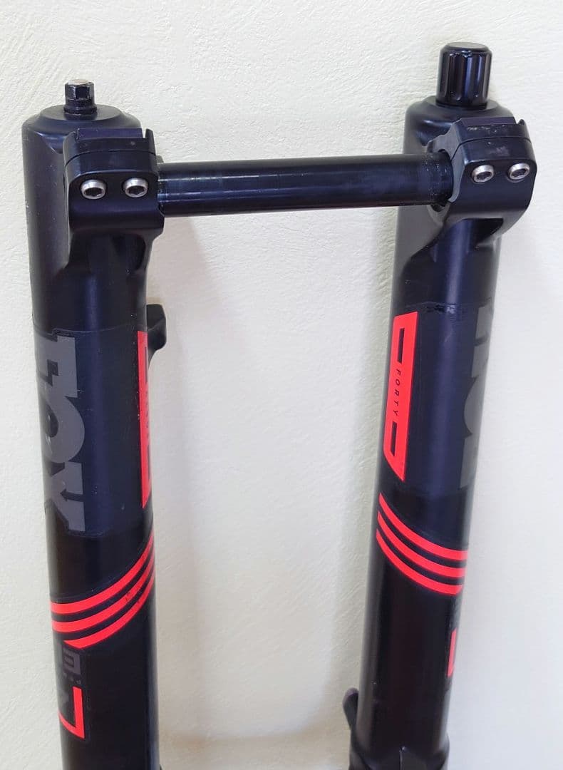 FOX RACING SHOX 40 フロントサスペンションフォーク ホーク