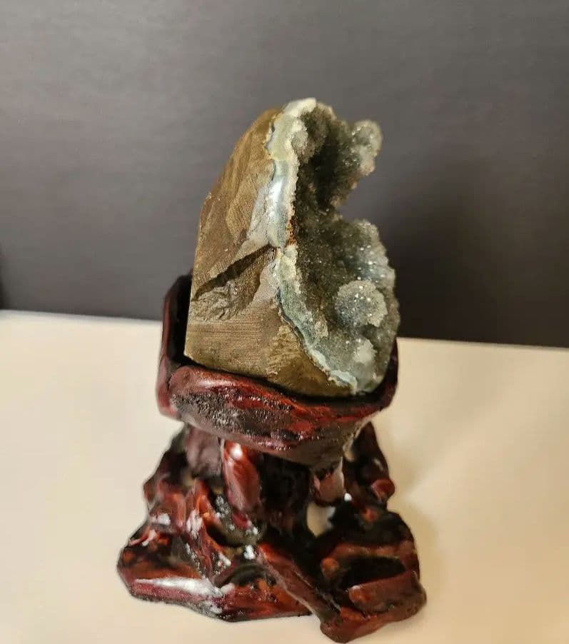 珍しい グリーン アメジストクラスター 置物 天然石 木台座付き