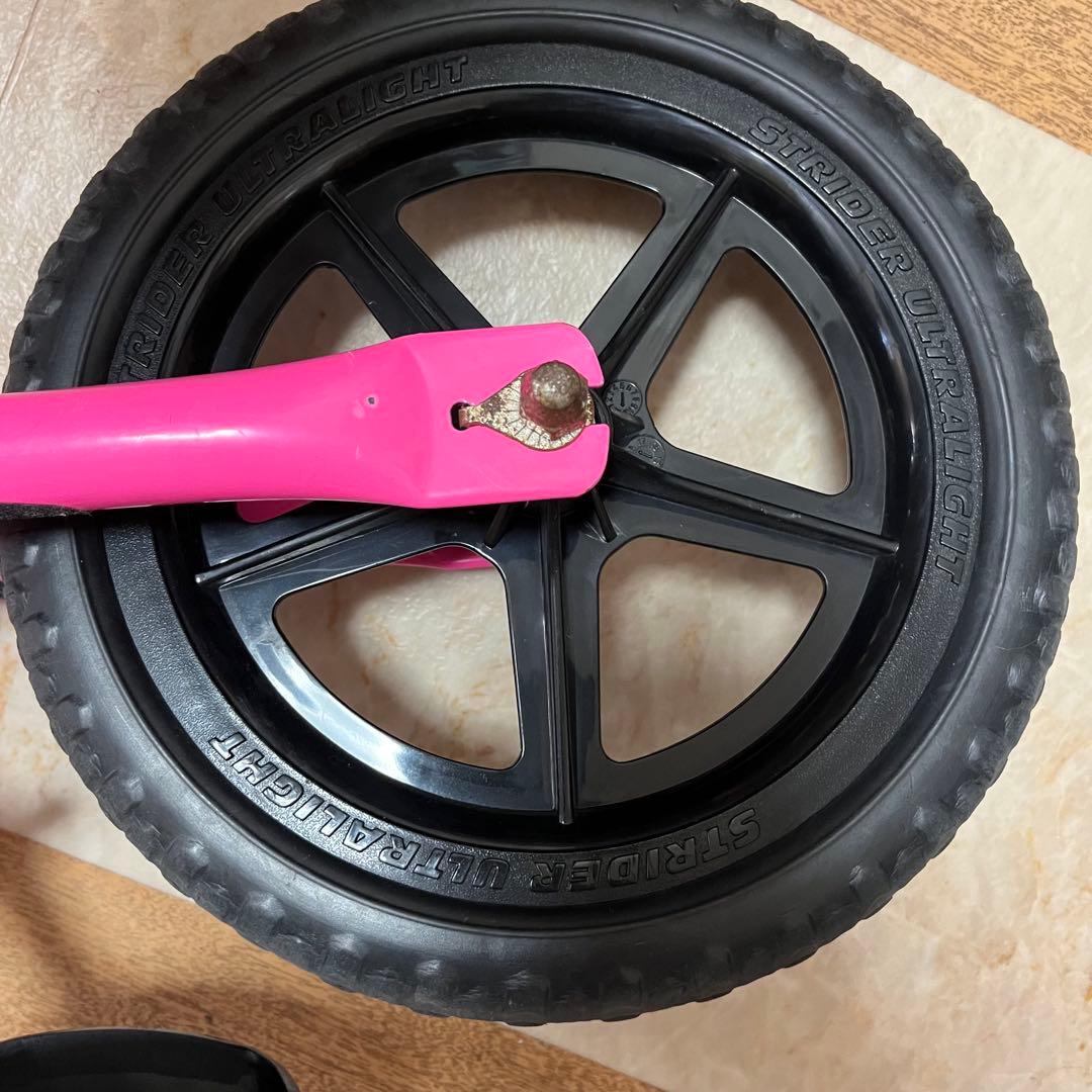 最終　STRIDER ストライダー　ピンク　　　12 インチ