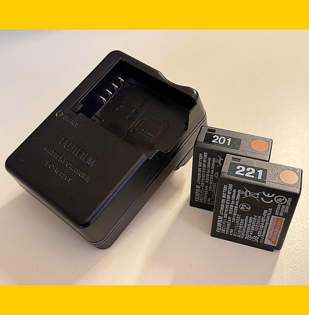 フジフィルム FUJIFILM X-T3ボディ シルバー＋ゲージ＋外部マイク