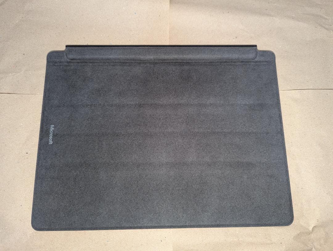 Surface Pro 9 キーボード・ペン・マウス等付属