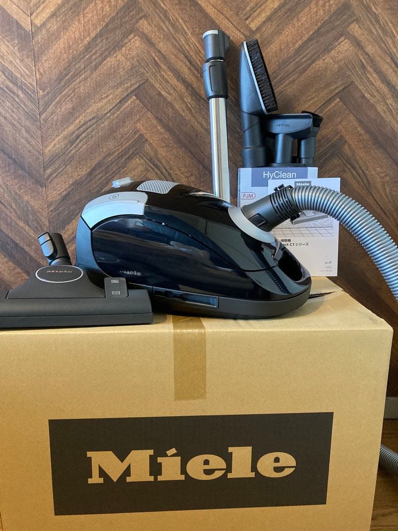 Miele 掃除機　ブラック