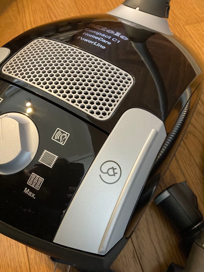 Miele 掃除機　ブラック