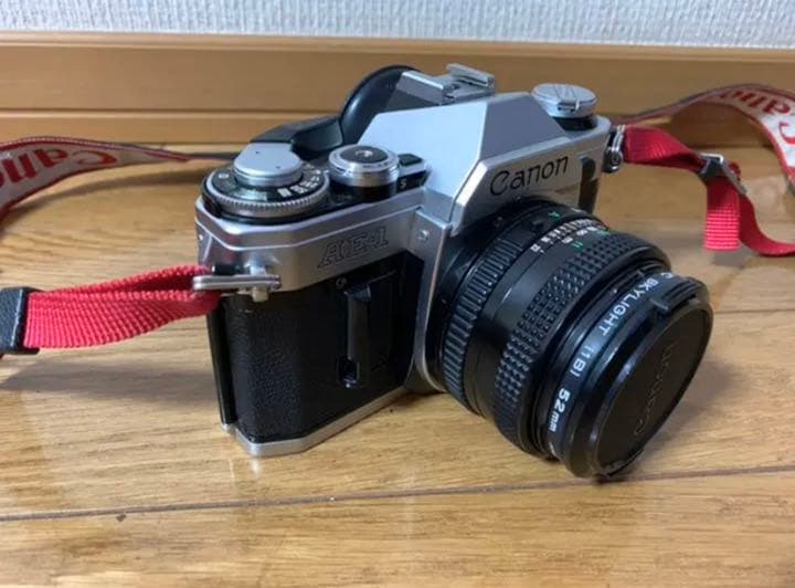 Canon AE1 フィルムカメラ　大玉レンズ付き