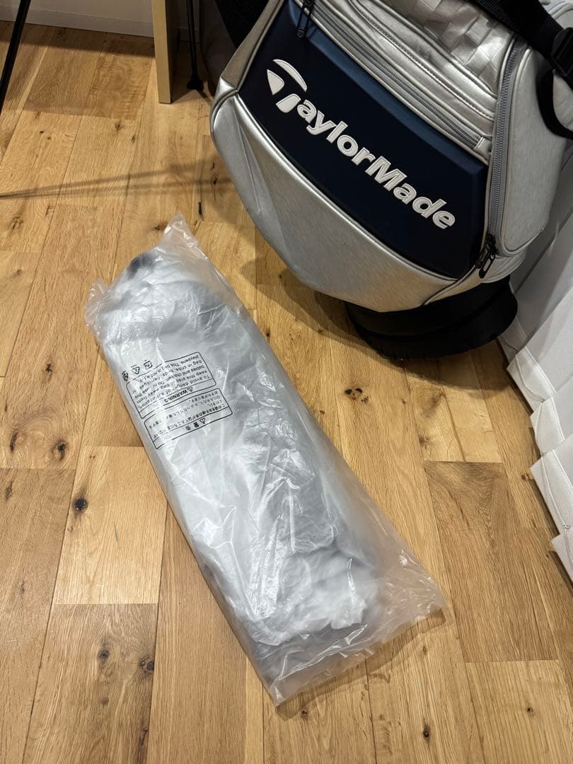TaylorMade Q I10 キャディバッグ シルバー/ネイビー新品フード付