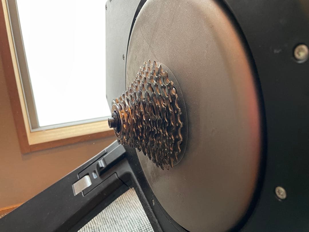 Tacx Neo トレーナー 安定したベース