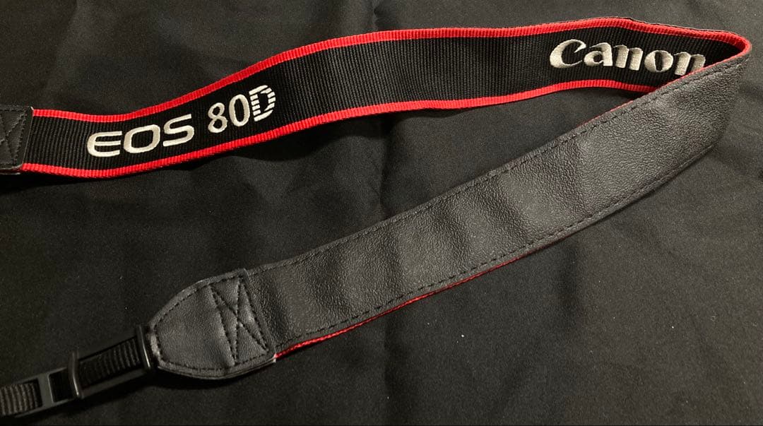 極美品Canon EOS 80D EF-S 18-135 IS USM一眼レフ