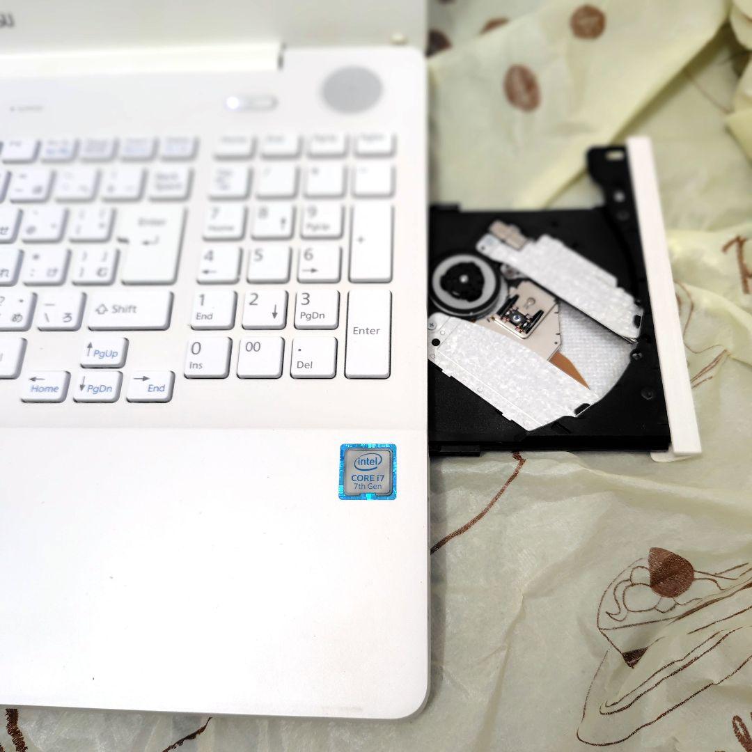Fujitsu■Core i7 16GB SSD480GB Blu-ray■