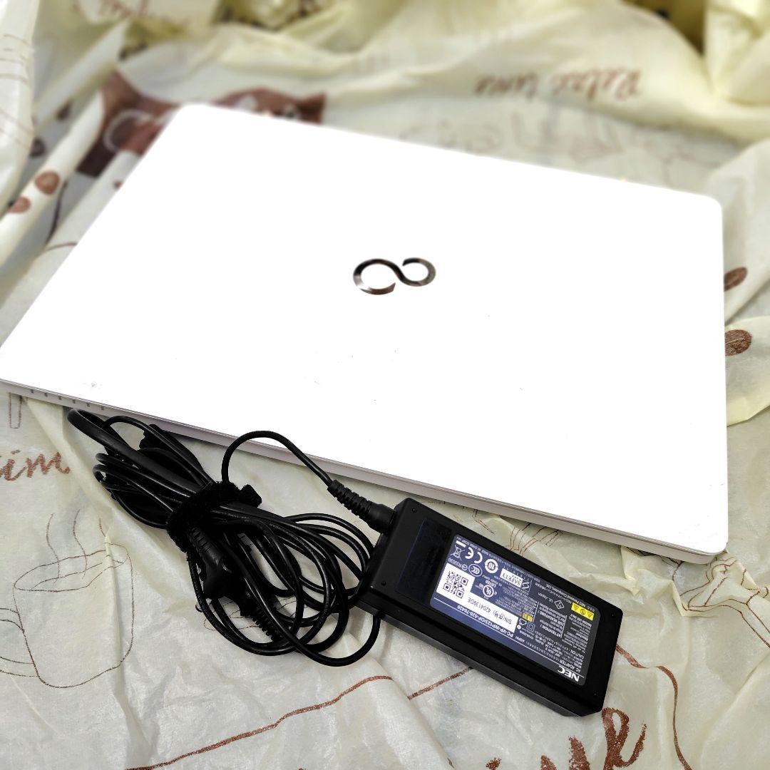 Fujitsu■Core i7 16GB SSD480GB Blu-ray■