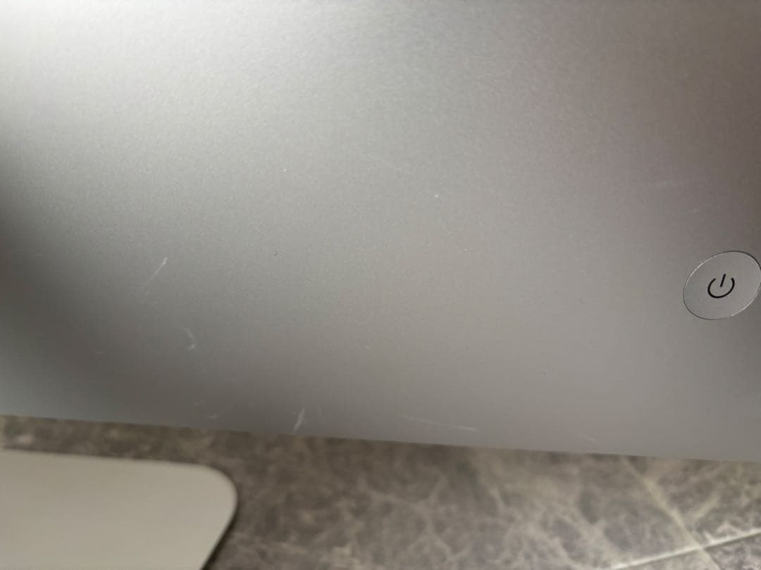 iMac 21.5-inch（Late 2015）