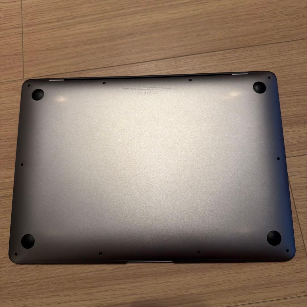 Apple MacBook Air (M1, 2020) 13インチモデル