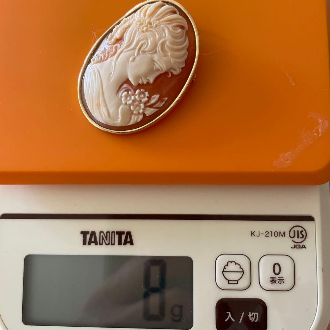 未使用品【イタリアローマのカメオ専門店で購入】カメオブローチ 女性の横顔 花