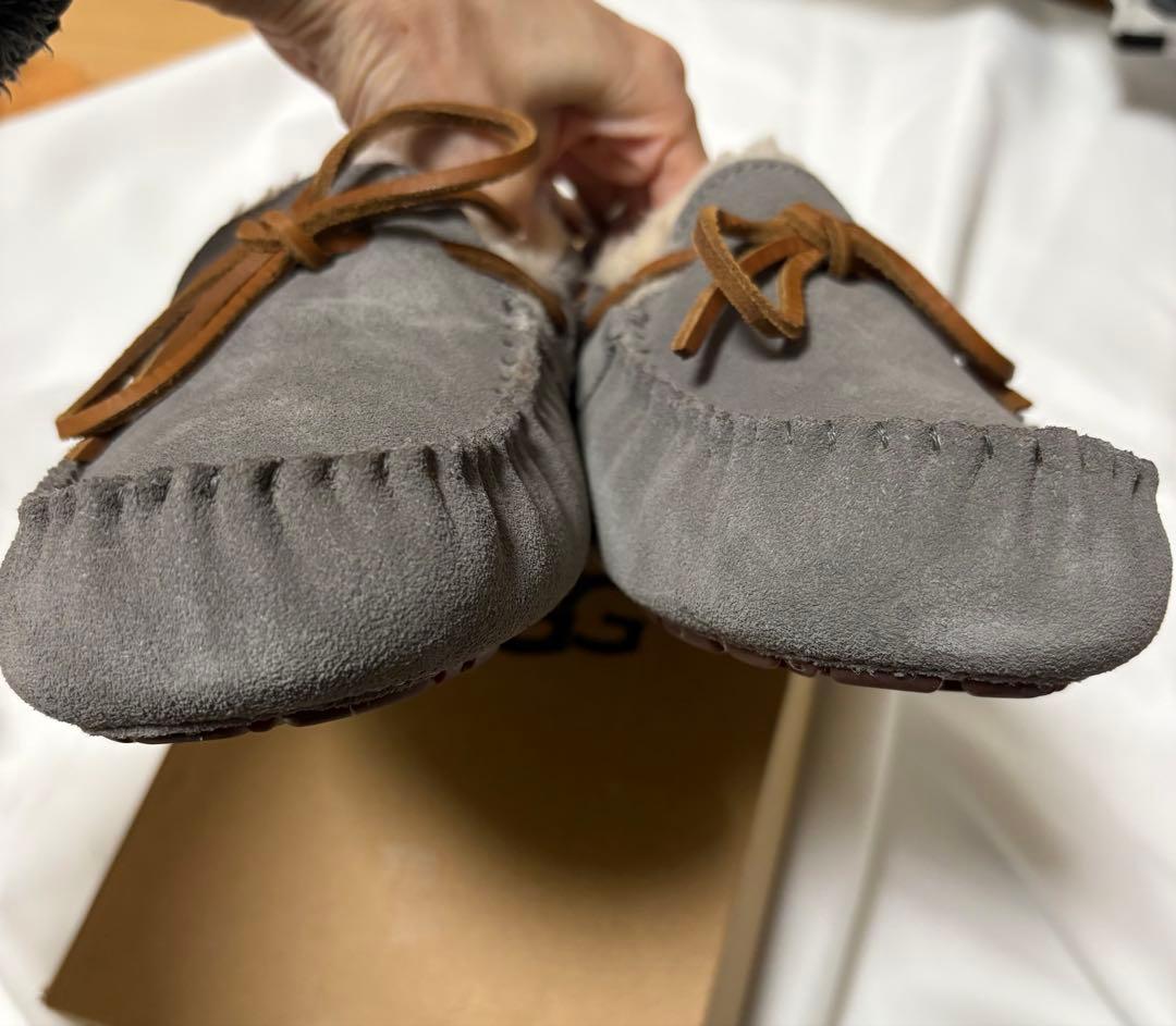 【未使用】UGG モカシン ムートン グレー系 25