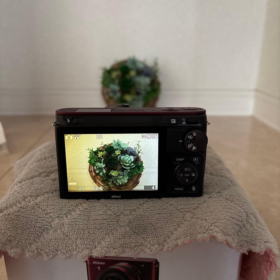 ★人気色レッド★ Nikon 1 J2 ミラーレス一眼カメラ