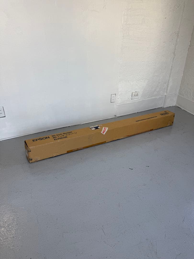 EPSON自立式プロジェクタースクリーン　80インチELPSC08