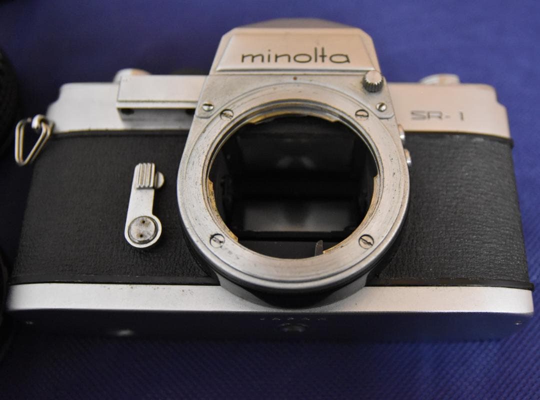 一眼レフフイルムカメラ　ミノルタ　ＳＲ－1+オールドレンズ2本