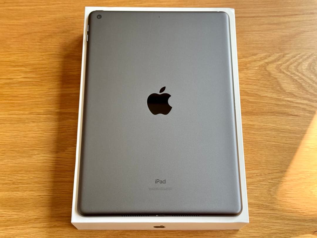 【美品】iPad 第8世代 32GB バッテリー最大容量97% フルセット！