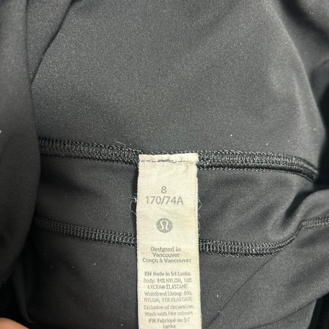 Lululemon ブラックショートパンツ B (8)