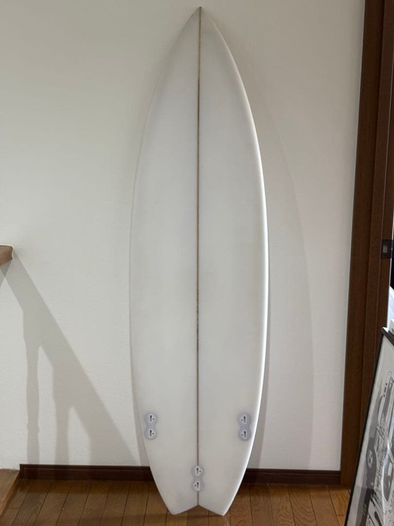 【PU】5’11 パフォーマンス系 サーフボード スワローテール