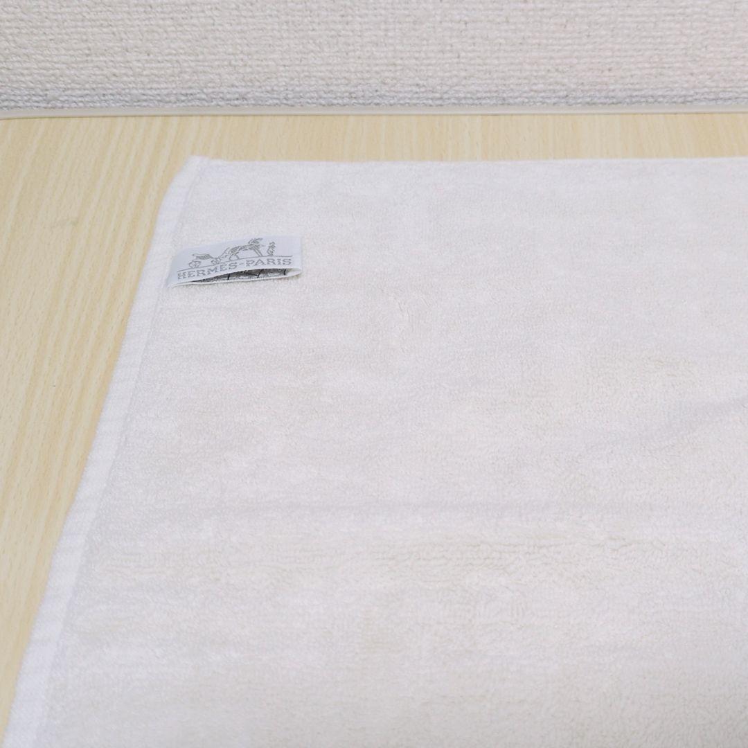 HERMES 美品 大判 ハンドタオル フェイスタオル ホワイト ステアーズ