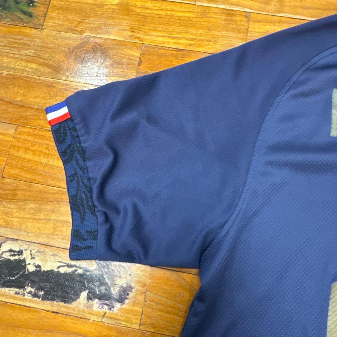 フランス代表 MBAPPE 10 ネイビーシャツ　サッカー　Tシャツ　Sサイズ