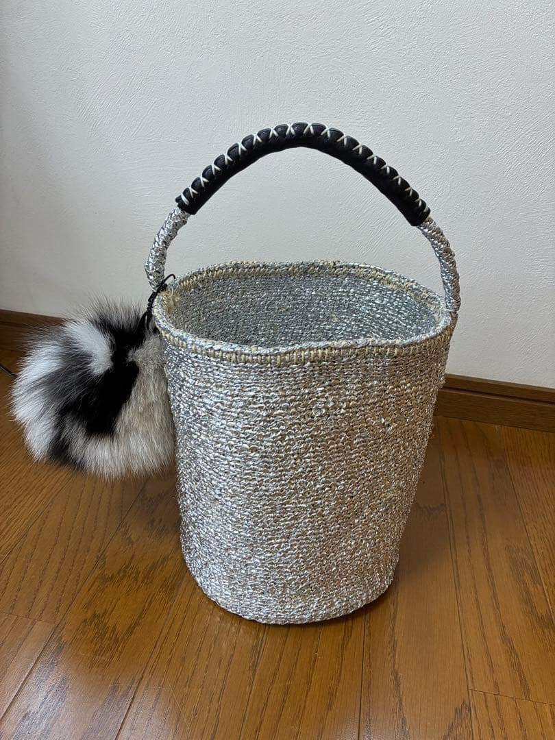 meong blue かごバッグ　ファーつき