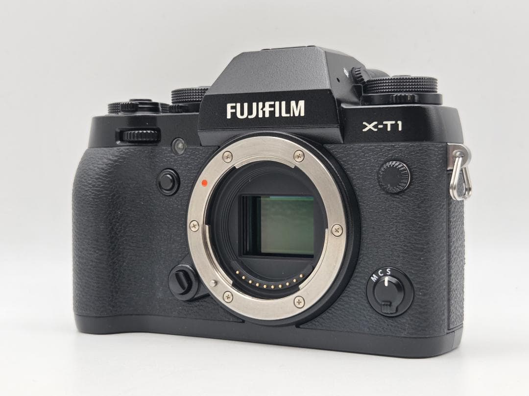 撮影枚数12枚 FUJIFILM X-T1 ブラック ミラーレス