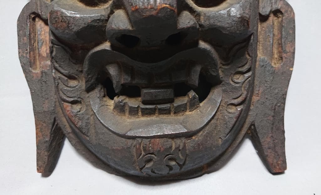 コレクター収集品　木彫　チベットの面