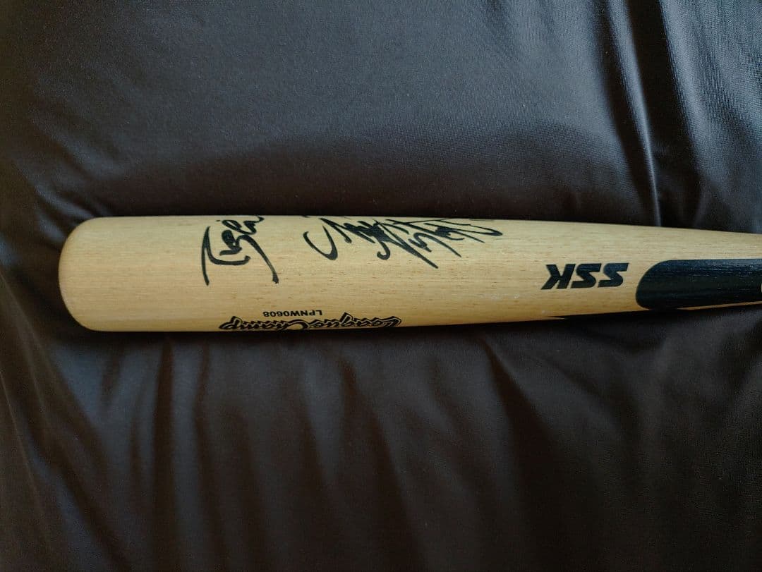 阪神タイガース レジェンド金本知憲 直筆サイン入り バット SSK
