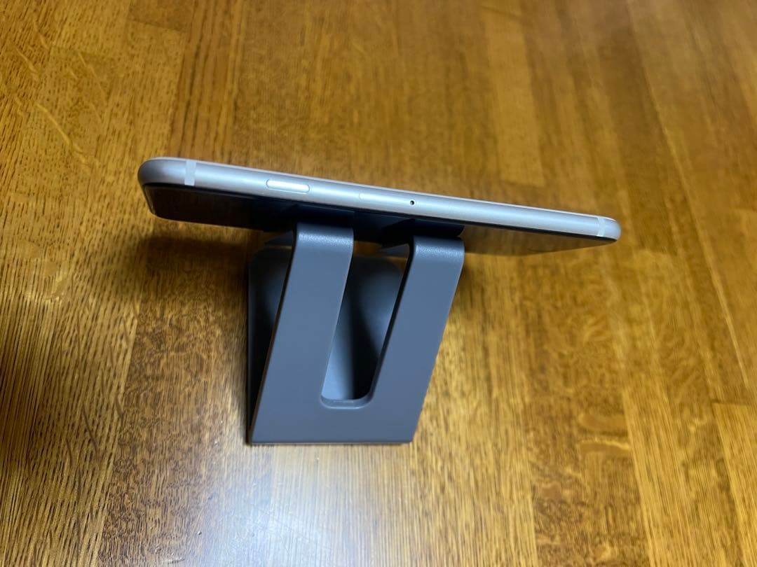 iPhone SE 第二世代 128GB ホワイト