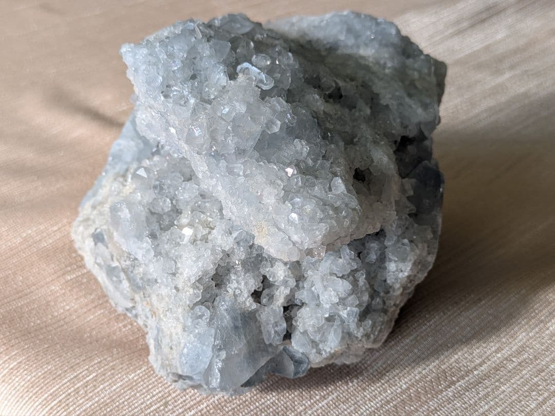 大型 セレスタイト 天青石 2.99ｋｇ 天然石 原石