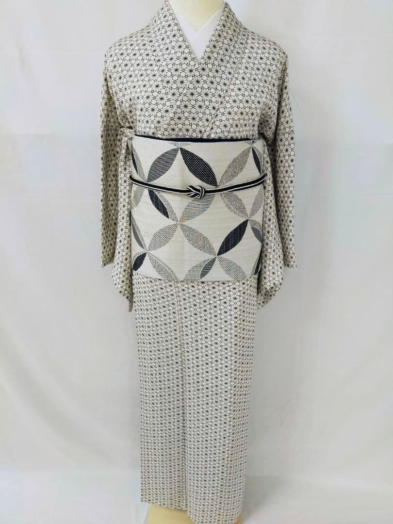 お見分け済　新品未使用　正絹袷　型染め小紋単品