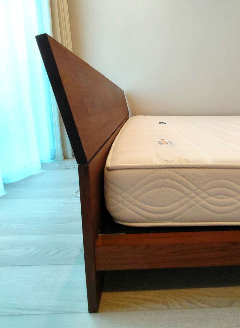 MasterWal マスターウォール　LEVY BED ベッドフレーム　クイーン