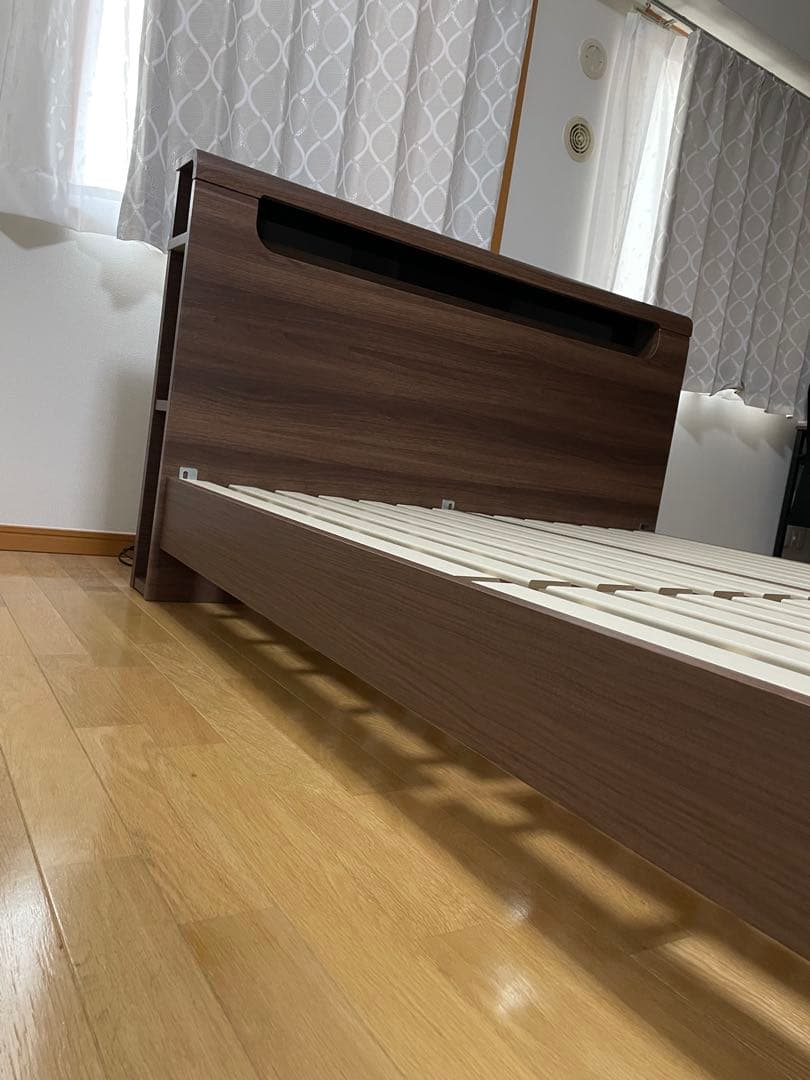 【ニトリ】ダブルベッドフレーム（レッグタイプ）