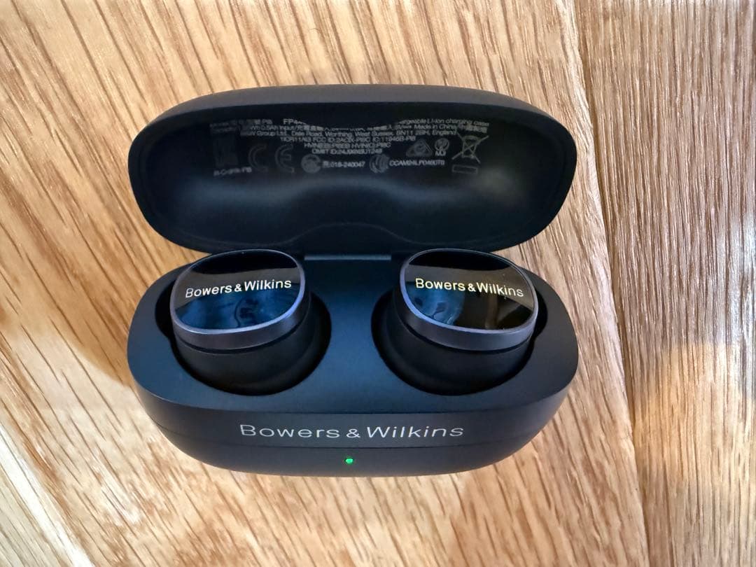 【ほぼ未使用】Bowers & Wilkins Pi8 ワイヤレスイヤホン