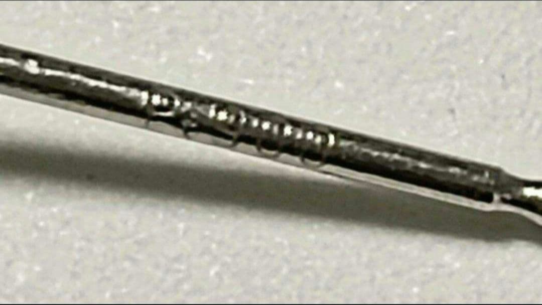 プラチナポストピアス　片耳PT900