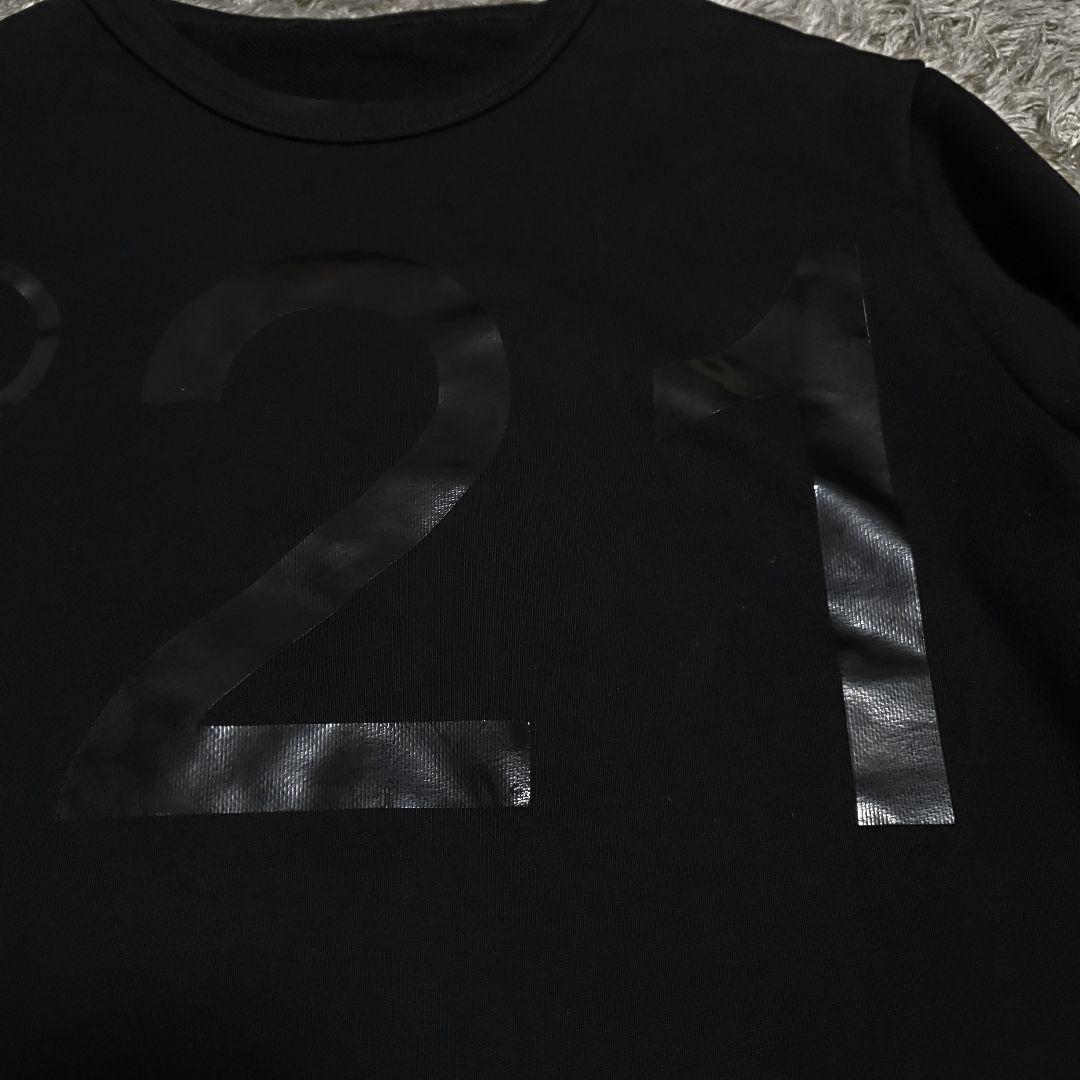 極美品✨N゜21 長袖　スウェット　トレーナービッグロゴ　yu-mi